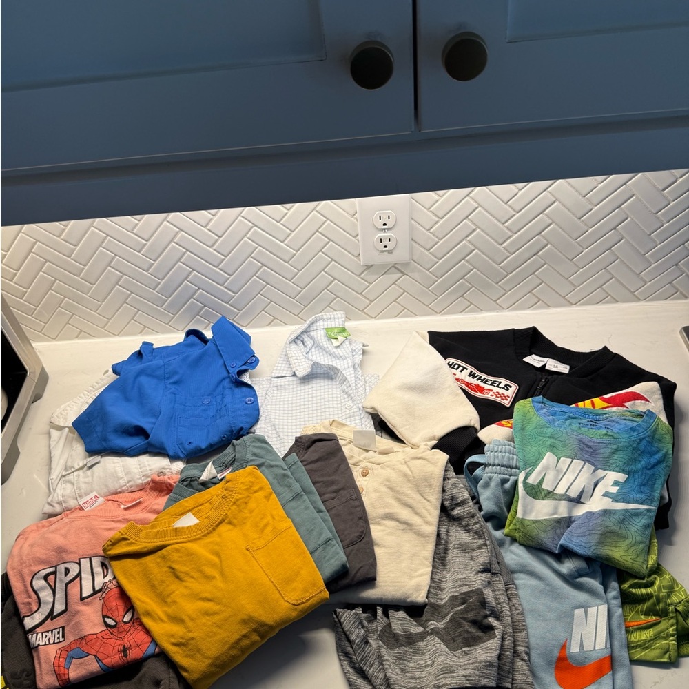 Assorted Kids Clothing Bundle | Nike | Zara | Columbia Sizes 4-5T
